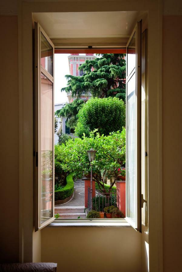 Appartamento Panoramico "Il Glicine" ナポリ エクステリア 写真